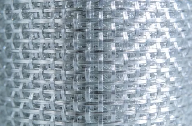 Millal kasutada klaaskiust õmmeldud matti hakitud kiudumati asemel