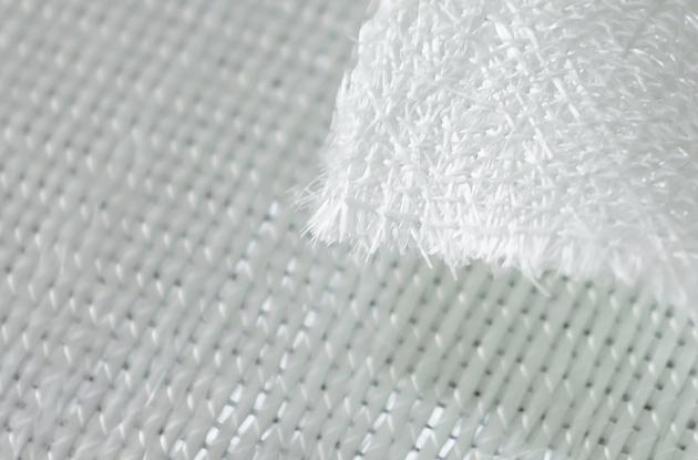 Kas klaaskiuga tugevdatud plastid on head?